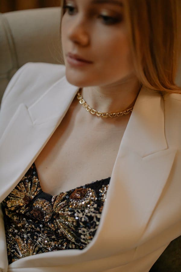 Women's lightweight gold necklace collection — Kiran Jewels Kanpur