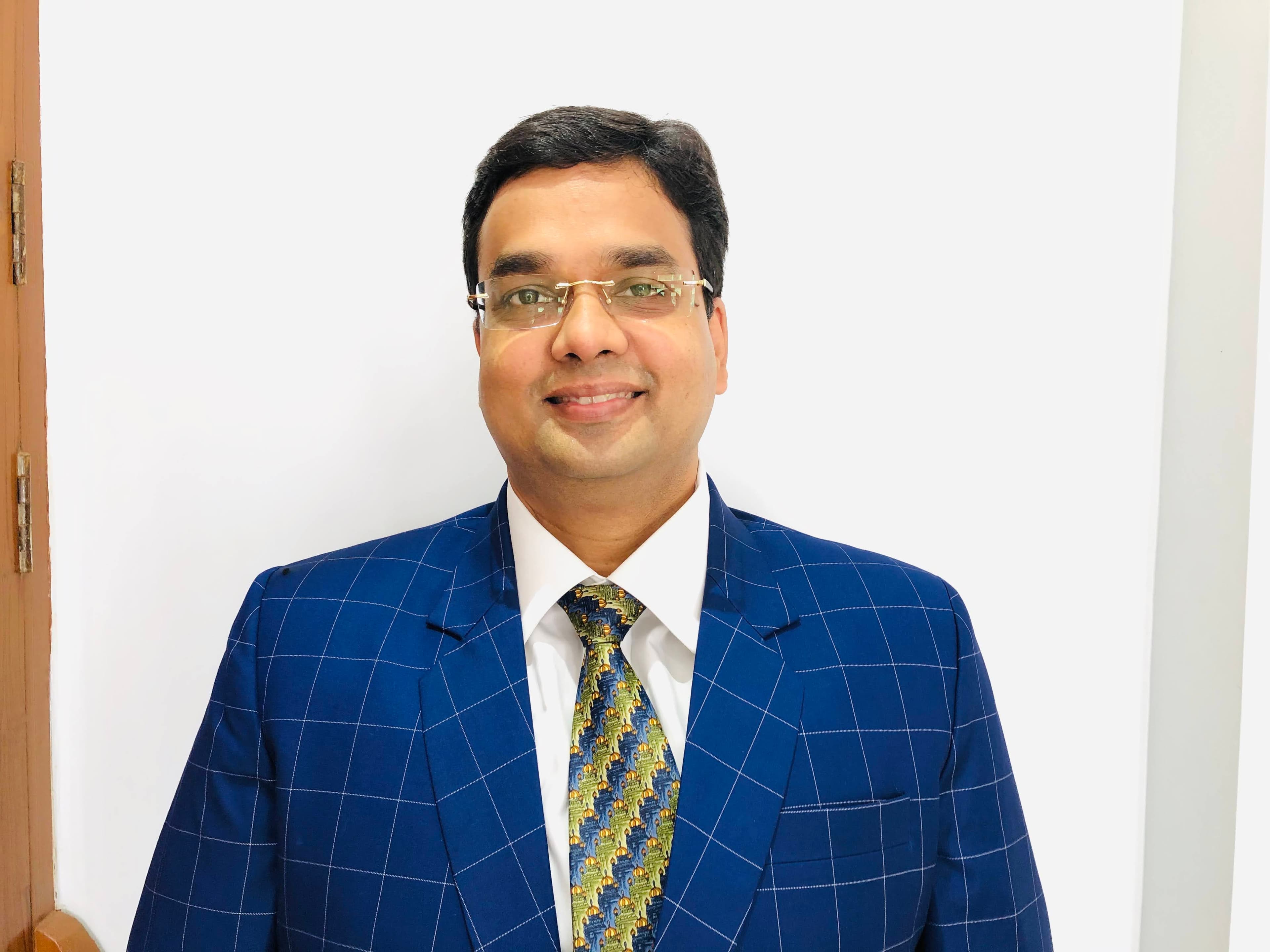 Vikas Rastogi — Owner & GIA Graduate Gemologist, Kiran Jewels Kanpur